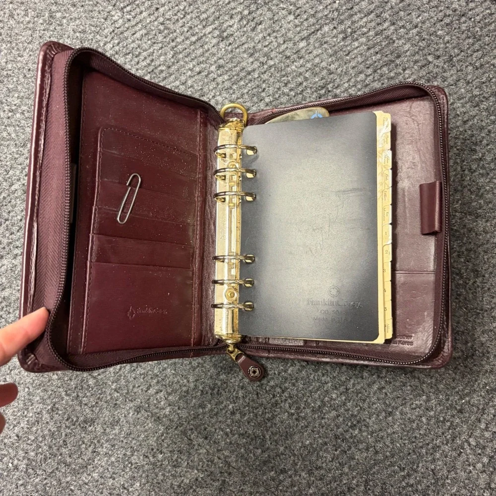 Franklin Covey Burgundy Leather 6 ring planner